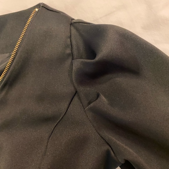 Beautiful dress! Very well made! Still a good condition! - Picture 5 of 8